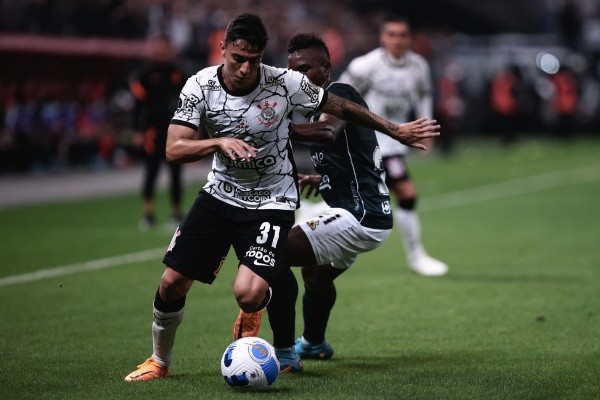 Ettore Chiereguini/AGIF/ Corinthians em campo pela Libertadores. 