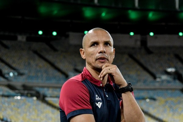 (Foto: Thiago Ribeiro/AGIF) Higo Magalhães projeta jogo complicado contra o Náutico