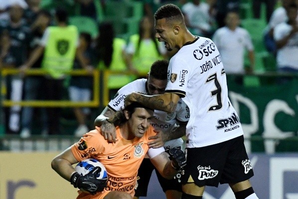 Vizzor Imagem/AGIF/ Cássio defendeu o seu primeiro pênalti na Libertadores na quarta-feira (4) contra o Deportivo Cali. 