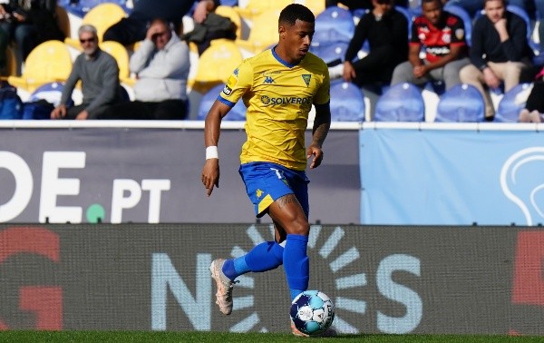 Foto: (Gualter Fatia/Getty Images) - Arthur Gomes deve deixar o Estoril, de Portugal, na próxima janela de transferências europeia