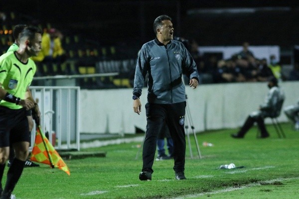 Foto: (Joao Vitor Rezende Borba/AGIF) - Claudinei Oliveira espera que o sistema ofensivo do Fantasma volte a operar contra o Criciúma