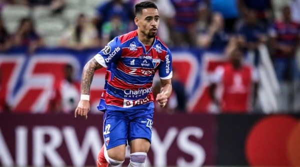 Yago Pikachu fez o gol de empate do Fortaleza (Foto: Lucas Emanuel/AGIF)