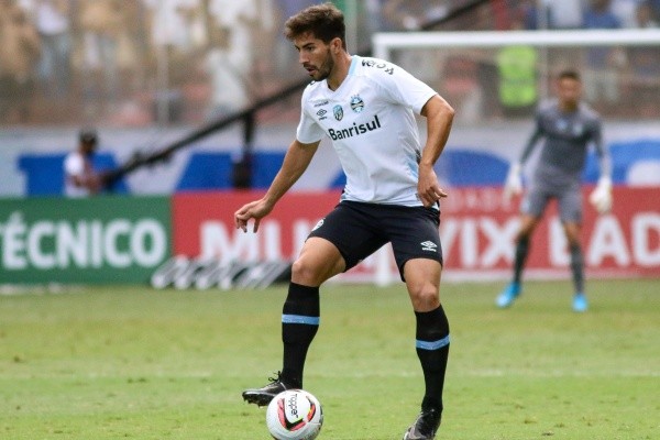 Foto: (Fernando Moreno/AGIF) - Lucas Silva não tem sido unanimidade entre a torcida do Grêmio