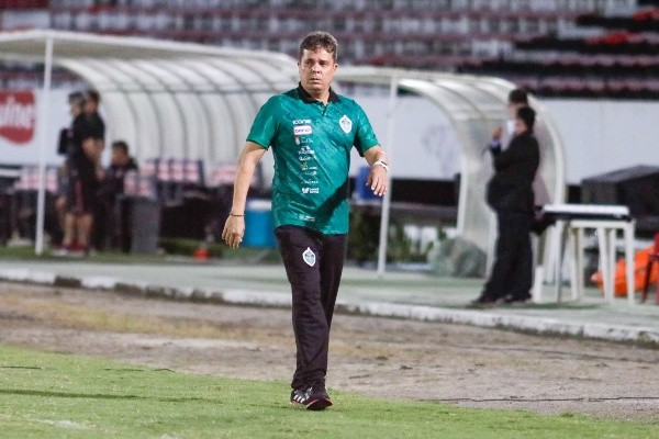Foto: Rafael Vieira/AGIF – Treinador chegou ao Manaus em 2021 e quase conquistou o acesso para a Série B naquele ano