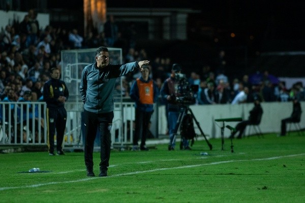 Foto: (Joao Vitor Rezende Borba/AGIF) - Claudinei Oliveira espera levar o Fantasma à zona de acesso da Série B