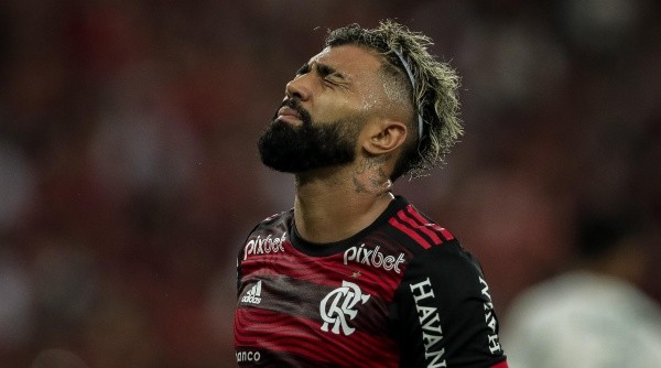 Gabigol com a camisa do Flamengo (Foto: AGIF/AGIF)