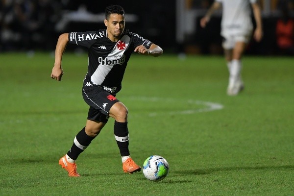 Foto:Thiago Ribeiro/AGIF | Pikachu saiu do Vasco para assinar com o Fortaleza