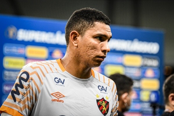 Maílson tem contrato com o Sport até o fim do ano (Foto: Kely Pereira/AGIF)