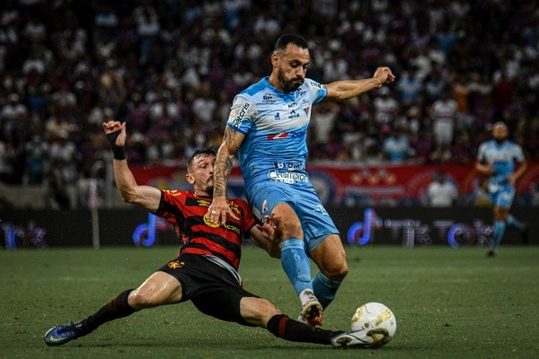 Kely Pereira/AGIF/ Fortaleza x Ceará, no Castelão. 