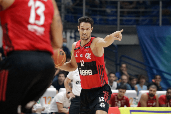 Helena Petry/ CRF - Flamengo está a uma vitória da final