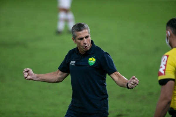 Foto: Gil Gomes/AGIF – Jorginho trabalhou no Cuiabá no ano passado