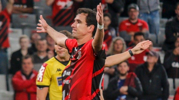 Pablo não faria parte do ''time ideal'' do Athletico segundo alguns torcedores (Foto: Gabriel Machado/AGIF)