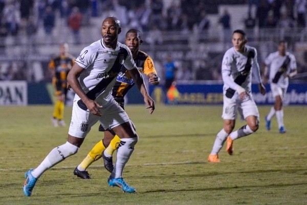 Foto: Álvaro Jr./PontePress | Leandrinho entrou no segundo tempo da partida contra o Novorizontino
