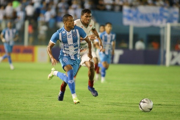 Foto: (Fernando Torres/AGIF) - Robinho garante que pode começar atuando como titular no próximo jogo do Paysandu
