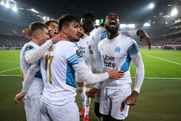 Matthias Hangst/Getty Images/ Gerson comemorando gol. 