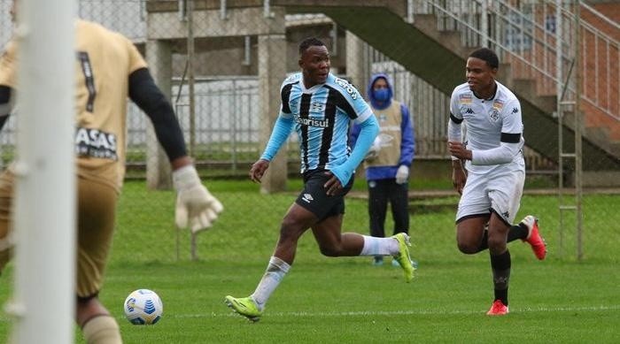 Foto: Rodrigo Fatturi/Grêmio/Divulgação - Quevin Quejada: atacante teve proposta para deixar o Grêmio
