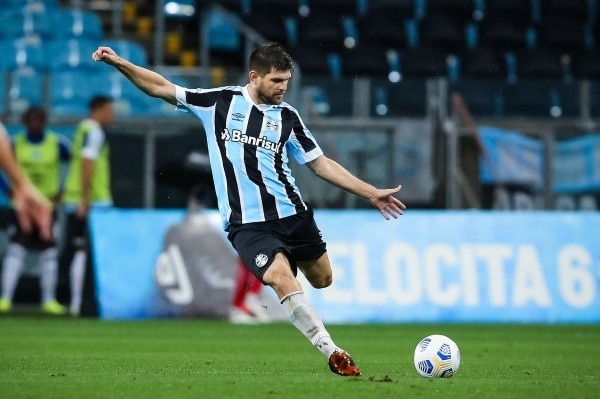 Kannemann deve retornar ao Grêmio (Foto: Pedro H. Tesch/AGIF) Kannemann deve retornar ao Grêmio (Foto: Pedro H. Tesch/AGIF)