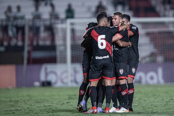 Foto: (Heber Gomes/AGIF) - O Atlético-GO ainda busca a recuperação na Série A