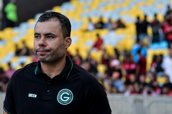 Foto: (Thiago Ribeiro/AGIF) - A tendência é que Jair Ventura promova algumas novidades na escalação do Goiás