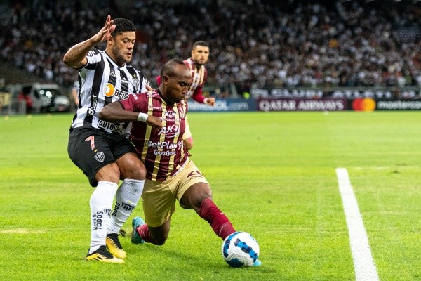 Hulk em ação na última partida do Atlético-MG na Libertadores (Foto: Alessandra Torres/AGIF)