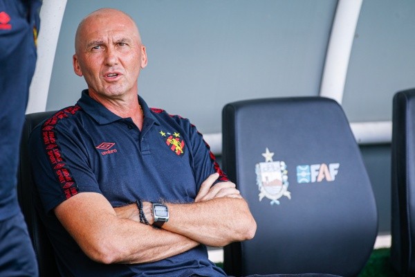 Foto: (Alisson Frazao/AGIF) - Gilmar Dal Pozzo se mostrou satisfeito com as opções disponíveis no Sport para o comando de ataque