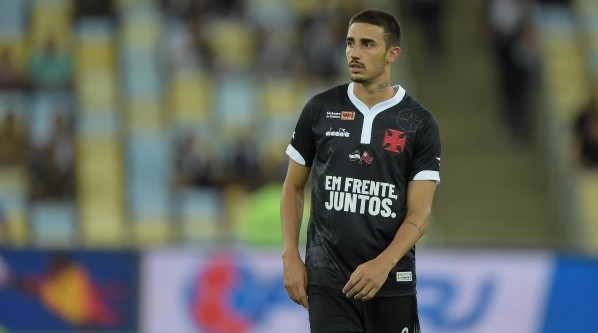 Thiago Galhardo está na mira do Ceará (Foto: Thiago Ribeiro/AGIF)