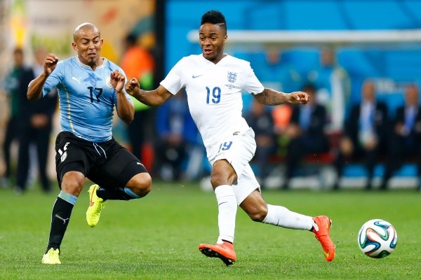 Foto: Piervi Fonseca/AGIF – Sterling defende o City desde 2015