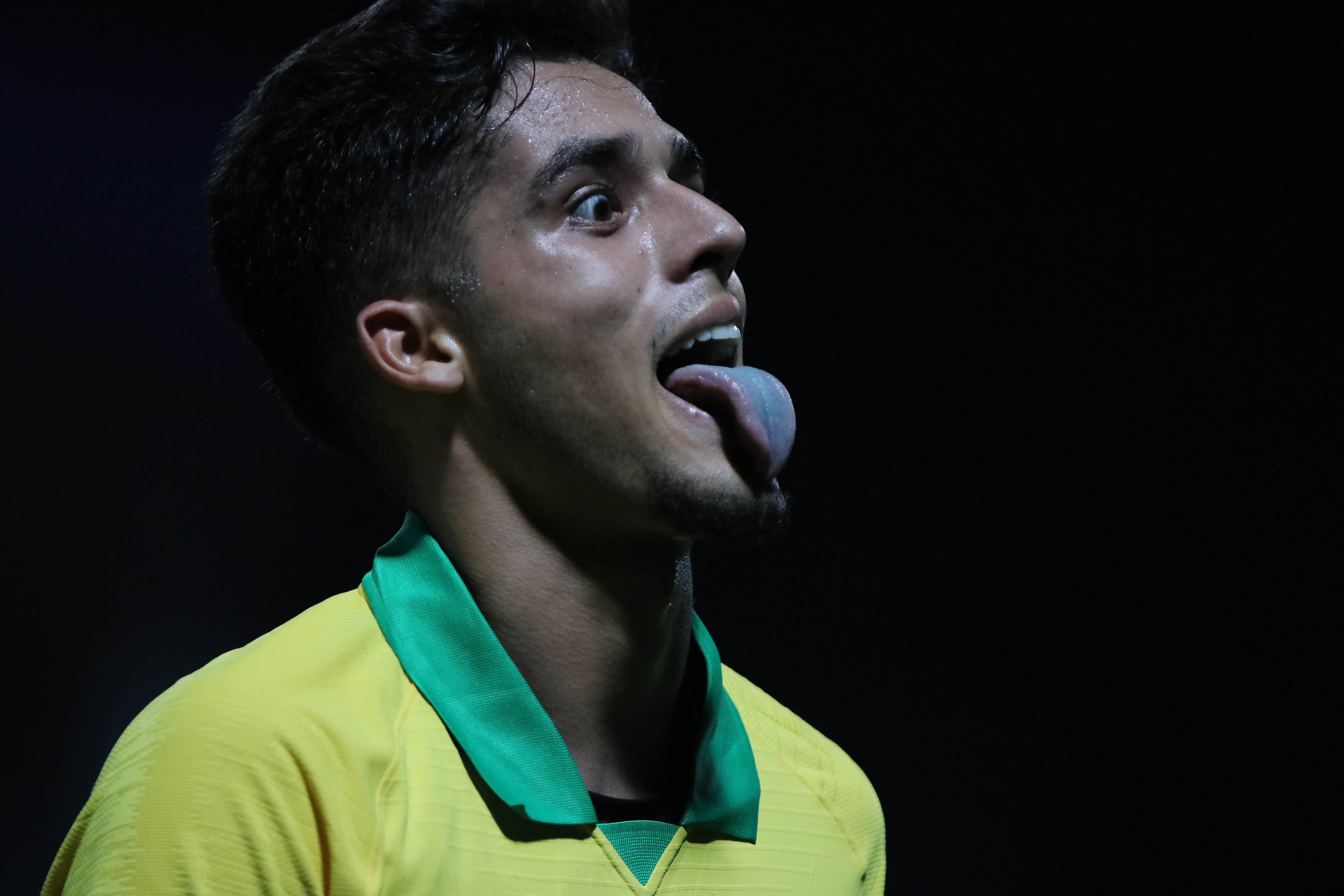 Yan Couto esteve na mira do Flamengo (Foto: Heber Gomes/AGIF)