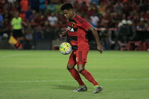 Clelio Tomaz/AGIF/ Hélio dos Anjos terá dois reforços na equipe da Ponte Preta a partir do meio do ano. Clelio Tomaz/AGIF/ Hélio dos Anjos terá dois reforços na equipe da Ponte Preta a partir do meio do ano.
