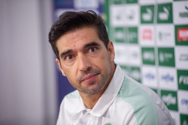 (Foto: Marcos Zanutto/AGIF) Presidente do Lanús afirmou que Lopez está perto de assinar com o Palmeiras