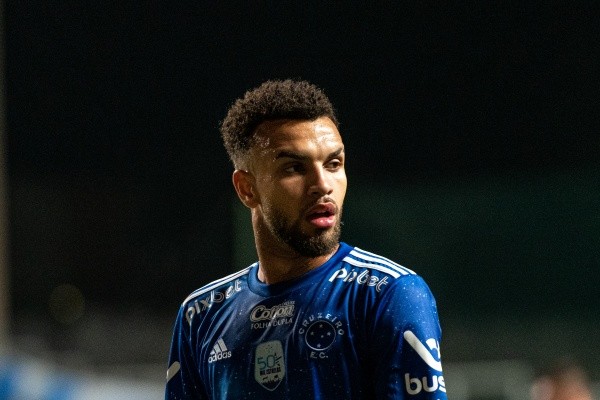 Foto: Alessandra Torres/AGIF – Jajá vem se destacando e ganhando elogios dos cruzeirenses