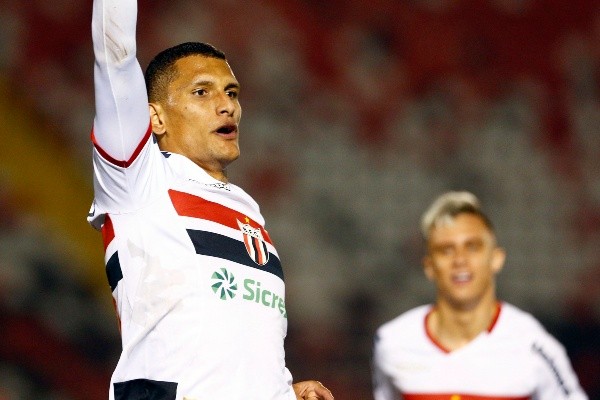 Foto: Thiago Calil/AGIF – Higor Meritão defendeu clubes do interior de São Paulo antes de se mudar ao México, como o Botafogo, de Ribeirão