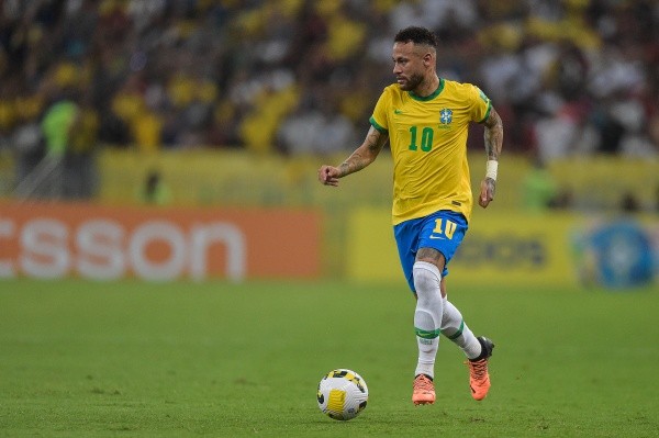 Foto:Thiago Ribeiro/AGIF | Santos trabalha para se reaproximar de Neymar