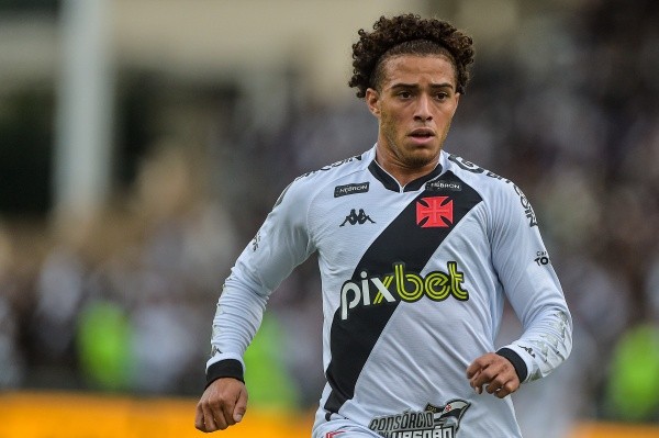 Foto: Thiago Ribeiro/AGIF – Atacante de 20 anos é o grande destaque do Vasco na atual fase da Série B