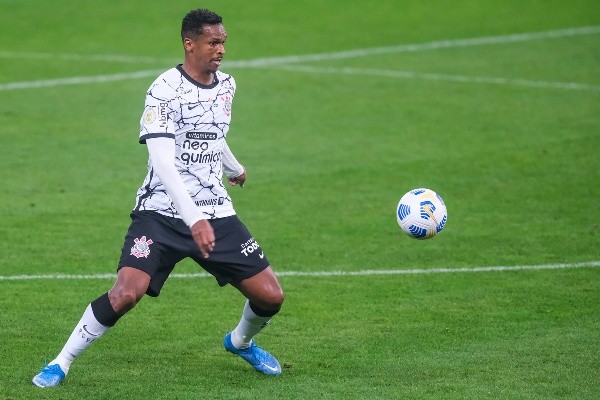  Marcello Zambrana/AGIF/ Atacante Jô com a camisa do Corinthians. 