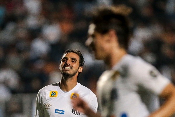 Agif/Ale Cabral – Bryan Ruiz não deixou muita saudade na Vila Belmiro