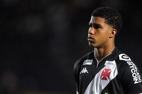 Andrey – de volta ao Vasco / Foto: Thiago Ribeiro/AGIF