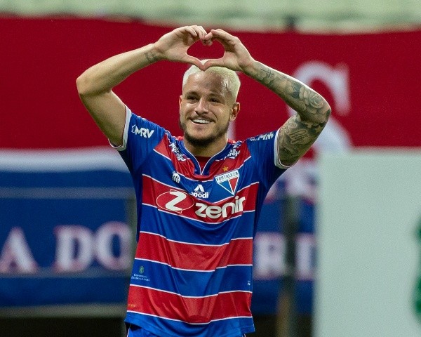 Foto: Pedro Chaves/AGIF – Lucas Crispim foi afastado do Fortaleza e nome pedido pela torcida do Cruzeiro