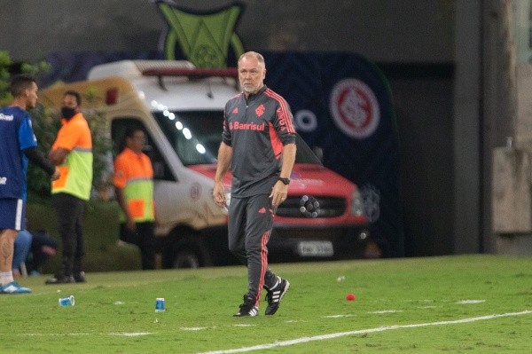 Gil Gomes/AGIF/ Mano Menezes, treinador do Internacional. 