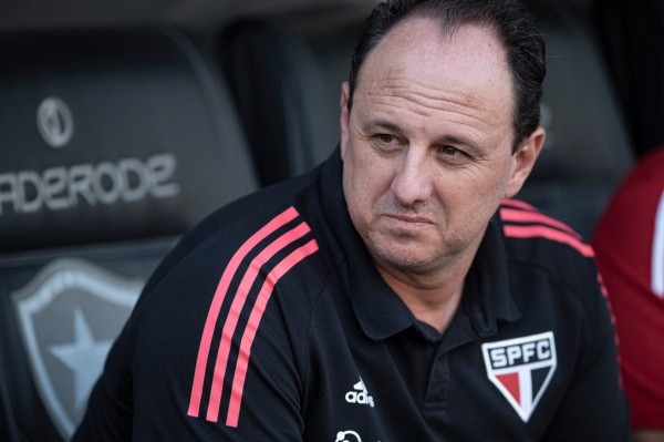 Rogério Ceni quer mudar o time do São Paulo para o duelo contra o Palmeiras (Foto: Jorge Rodrigues/AGIF)