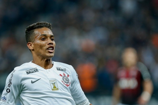 Foto: Marcello Zambrana/AGIF – Pedrinho foi revelado no Corinthians e hoje atua pelo Shakhtar Donetsk, da Ucrânia