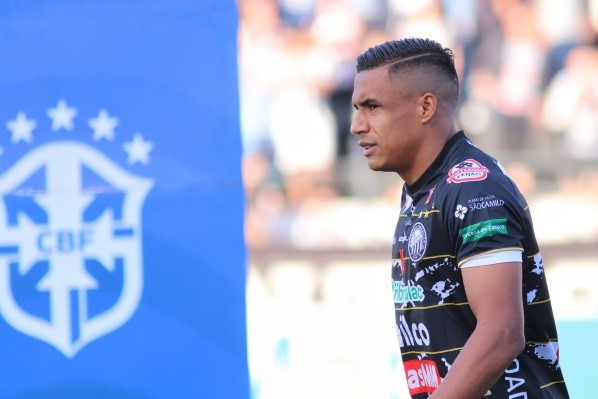 Foto: Joao Vitor Rezende Borba/AGIF – Arnaldo citou o tamanho do desafio de se enfrentar o Vasco