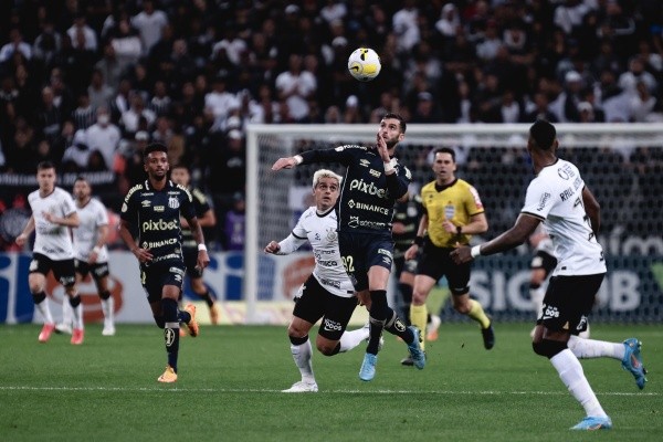 Ettore Chiereguini/AGIF/ Corinthians x Santos. 