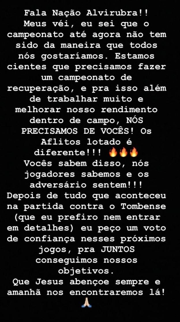 Foto: Reprodução instagram @Victorferraz04 - Lateral faz 'apelo' ao torcedor do Timbu.