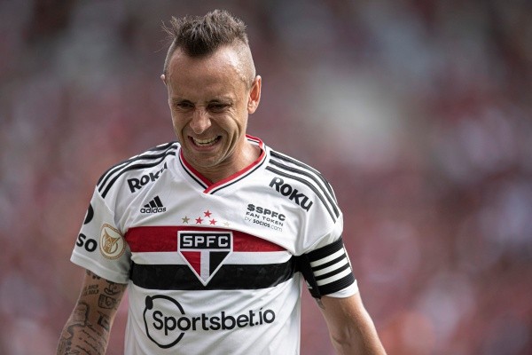 Rafinha pode ser zagueiro no São Paulo (Foto: Jorge Rodrigues/AGIF)