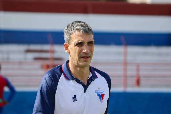 Leonardo Moreira / Fortaleza/ 'Vestiário está com muita dor;  Vojvoda revela bastidores do Fortaleza após mais uma derrota no Brasileirão. 