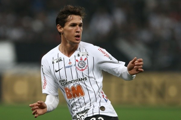 Mateus Vital pode ser aproveitado no Corinthians (Foto: Marcello Zambrana/AGIF) Mateus Vital pode ser aproveitado no Corinthians (Foto: Marcello Zambrana/AGIF)