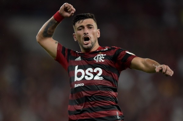 Arrascaeta pode voltar ao Flamengo (Foto: Thiago Ribeiro/AGIF)