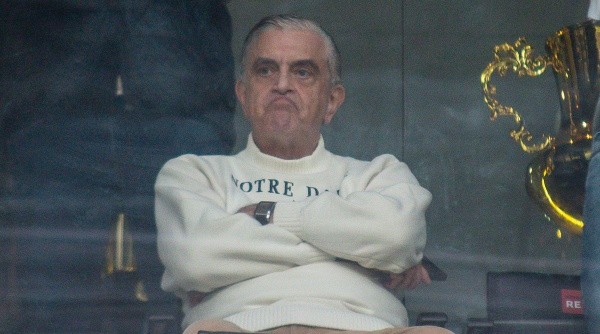 Petraglia gosta de Daniel Alves (Foto: Gabriel Machado/AGIF)