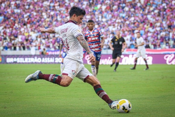Lucas Emanuel/AGIF/ Cano em campo pelo Fluminense. 